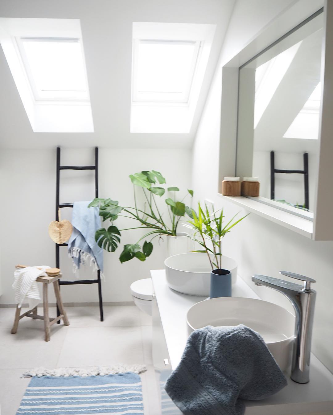 Baño con ventanas Velux